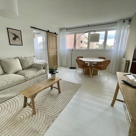 Au Coeur De La Ponetie Apartment Орияк Екстериор снимка
