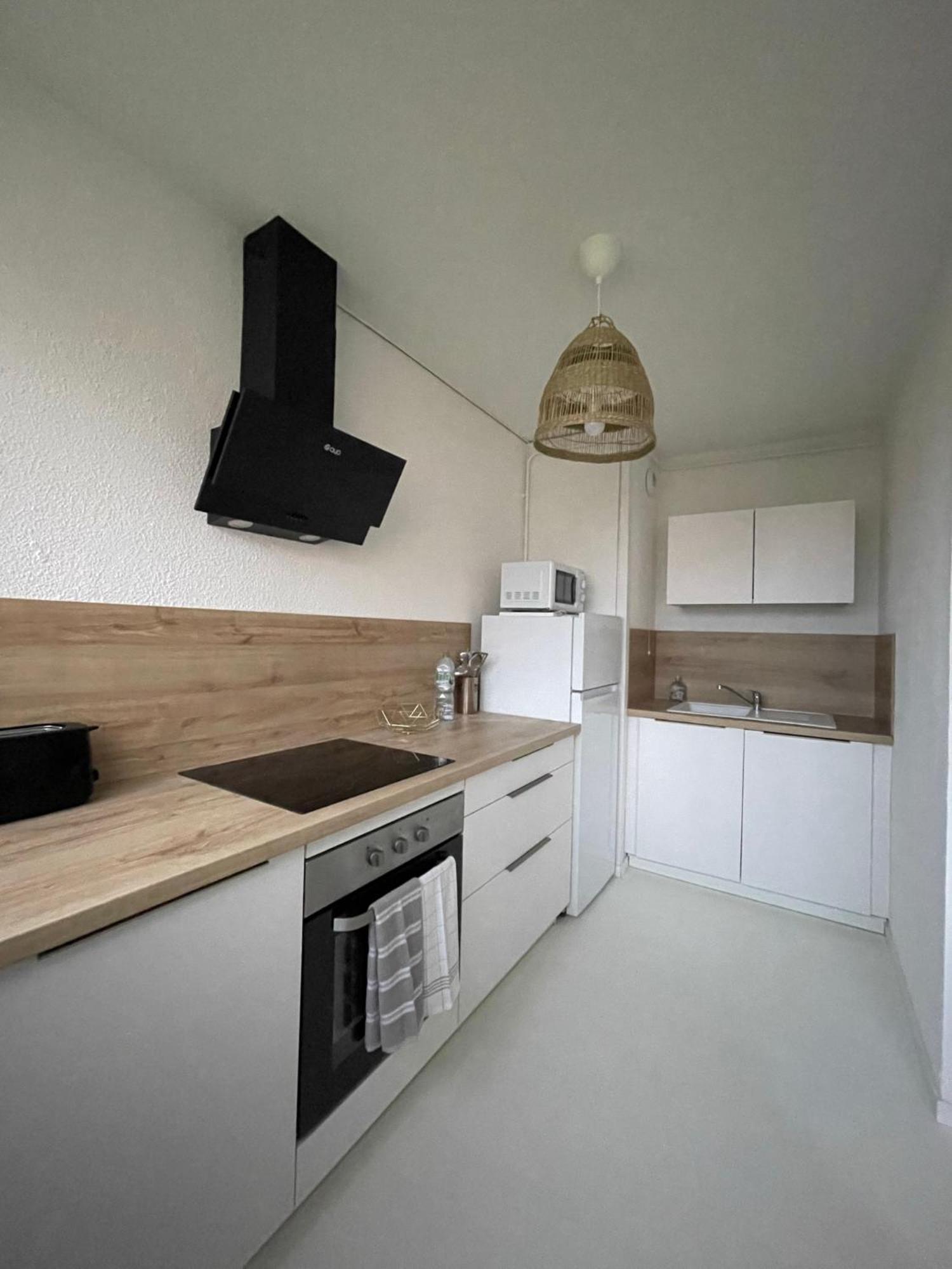 Au Coeur De La Ponetie Apartment Орияк Екстериор снимка